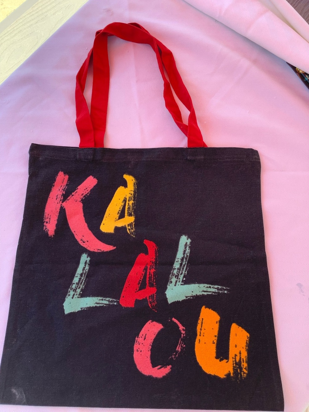 Kala Lou Tote Mon🇯🇲 (see all pics) Some markings on the side